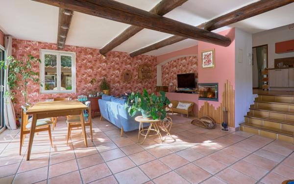 Maison à vendre    5 pièces •  Manosque