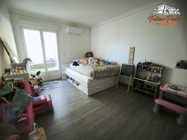Appartement 3 pièces + cour + parking