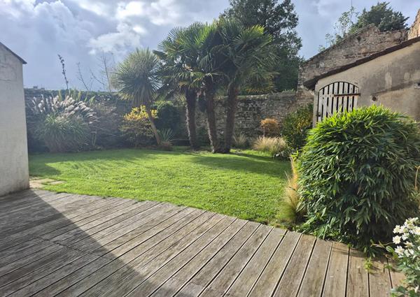 Maison à vendre 6 pièces 181m² Boulogne-sur-Mer (62200)
