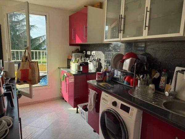 Vente                                                      Appartement
                        
                     4 pièces                      78 m2                     à Combs-la-Ville