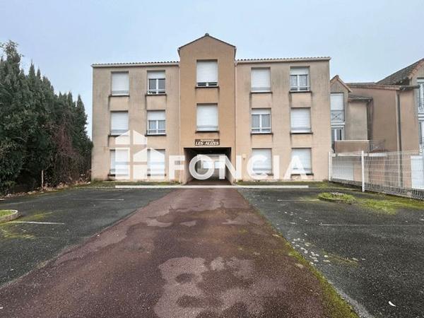 Location Studio 20.9 m² - 25 RUE DE LA GIBAUDERIE Poitiers 86000