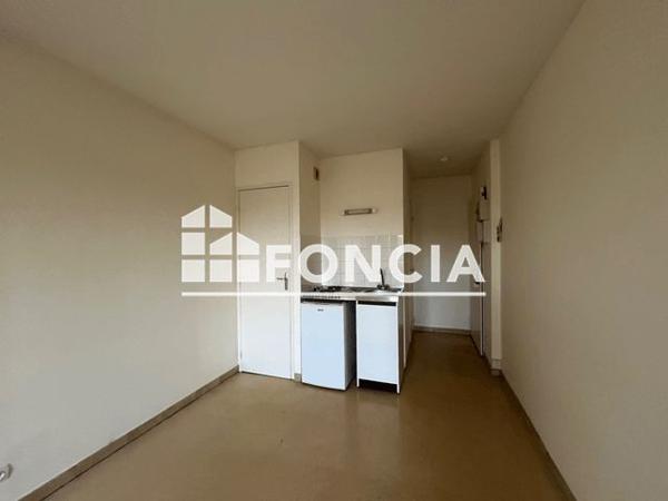 Location Studio 20.9 m² - 25 RUE DE LA GIBAUDERIE Poitiers 86000