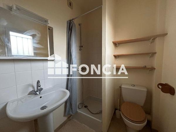 Location Studio 20.9 m² - 25 RUE DE LA GIBAUDERIE Poitiers 86000