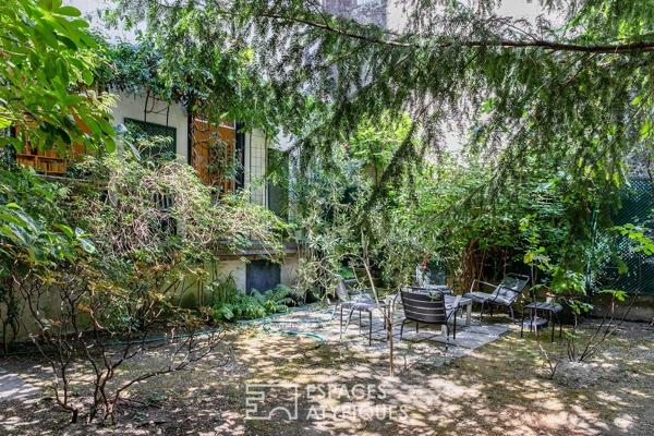 Appartement traversant avec terrasse et jardin