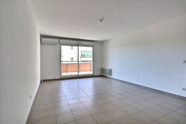 LE ROUET-13008-APPARTEMENT MARSEILLE 3 PIECES-TERRASSE-CAVE-PARKING