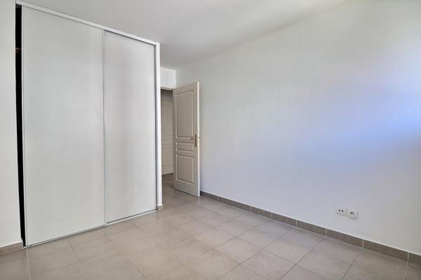 LE ROUET-13008-APPARTEMENT MARSEILLE 3 PIECES-TERRASSE-CAVE-PARKING