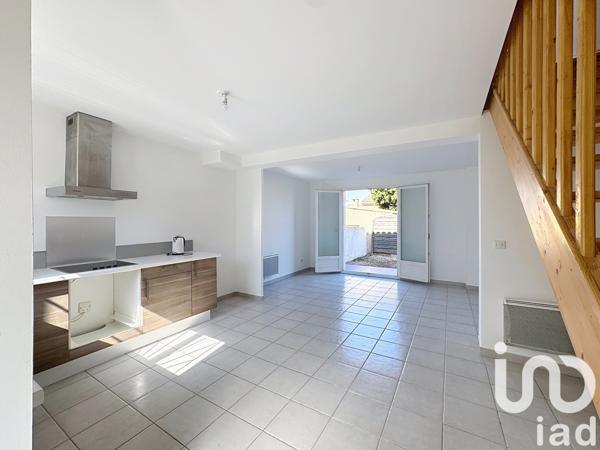 Maison à vendre 4 pièces 79 m² Vinassan