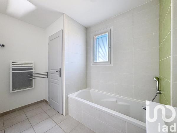 Maison à vendre 4 pièces 79 m² Vinassan