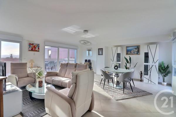 Appartement T4 à vendre  4 pièces - 114 m2 FREJUS - 83