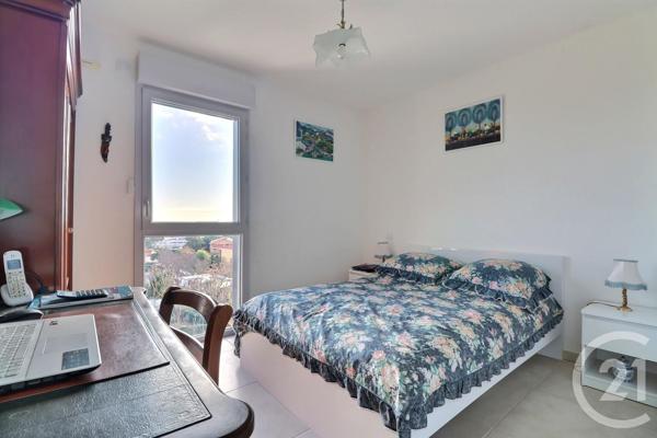 Appartement T4 à vendre  4 pièces - 114 m2 FREJUS - 83