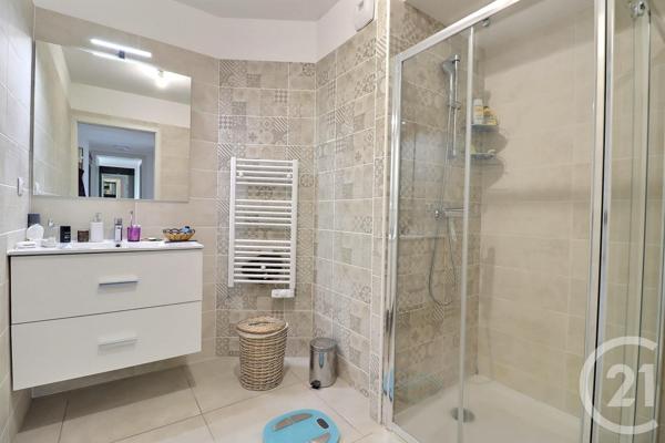 Appartement T4 à vendre  4 pièces - 114 m2 FREJUS - 83