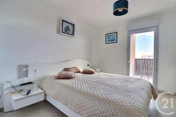 Appartement T4 à vendre  4 pièces - 114 m2 FREJUS - 83