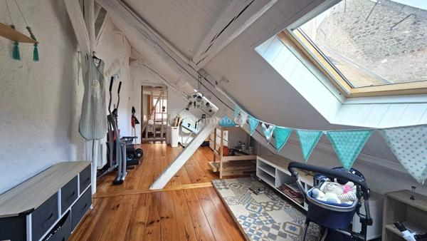 Vente                                                      Maison
                        
                     7 pièces                      205 m2                     à Montlhéry