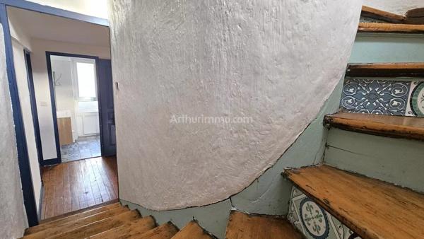 Vente                                                      Maison
                        
                     7 pièces                      205 m2                     à Montlhéry