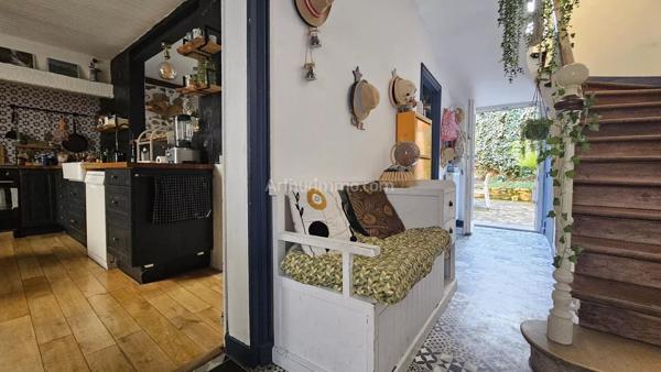 Vente                                                      Maison
                        
                     7 pièces                      205 m2                     à Montlhéry