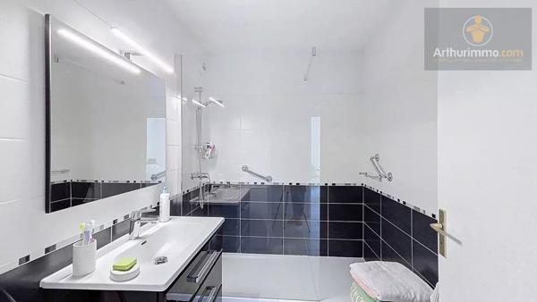 Vente Appartement 4 pièces 92 m2 à La Seyne-sur-Mer