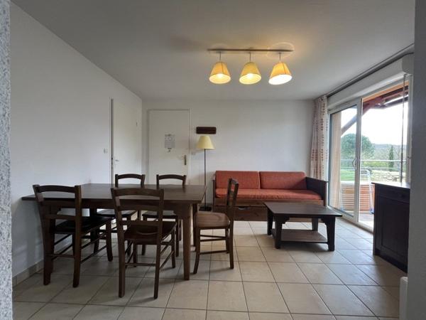 Appartement à louer 580 € CC Prayssac 3 p 42 m² DPE D
