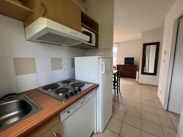 Appartement à louer 580 € CC Prayssac 3 p 42 m² DPE D