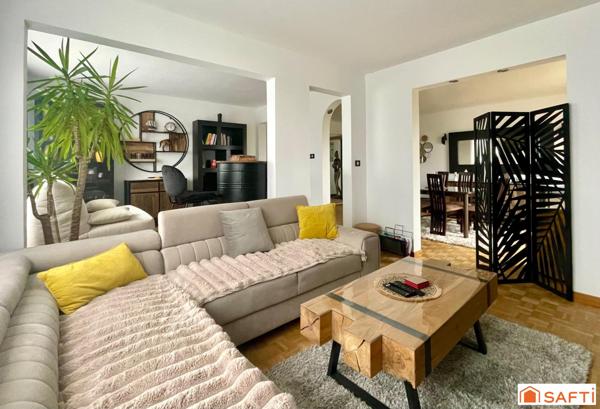 Rue Albert 1er. 101 m2. Garage ind fermé. Cave