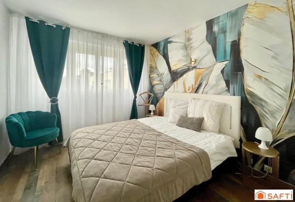 Rue Albert 1er. 101 m2. Garage ind fermé. Cave