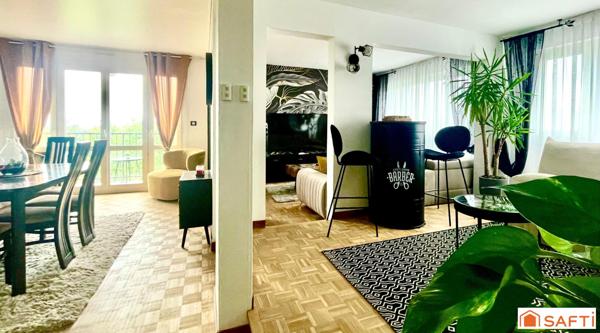 Rue Albert 1er. 101 m2. Garage ind fermé. Cave