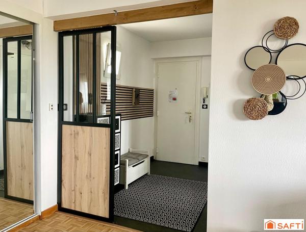 Rue Albert 1er. 101 m2. Garage ind fermé. Cave