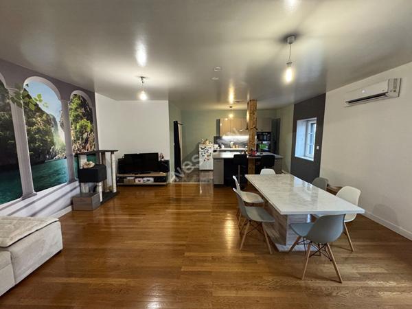 Ensemble immobilier à Saint Christophe En Bresse 8 pièces - 367 000€