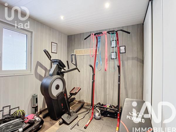 Immeuble à vendre 216 m² Condé-Sainte-Libiaire