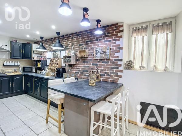 Immeuble à vendre 216 m² Condé-Sainte-Libiaire