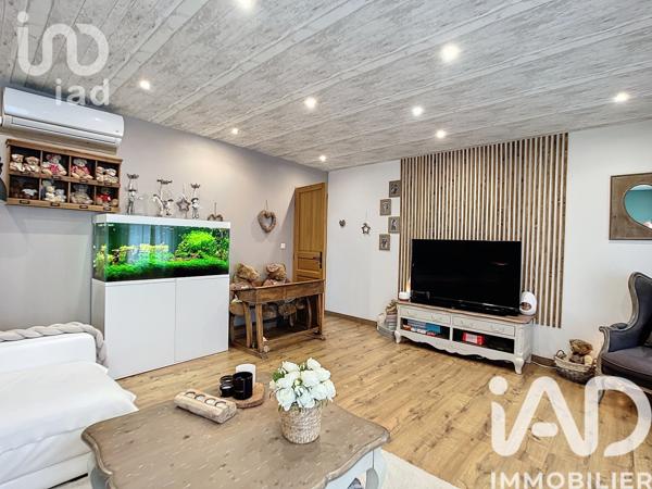 Immeuble à vendre 216 m² Condé-Sainte-Libiaire