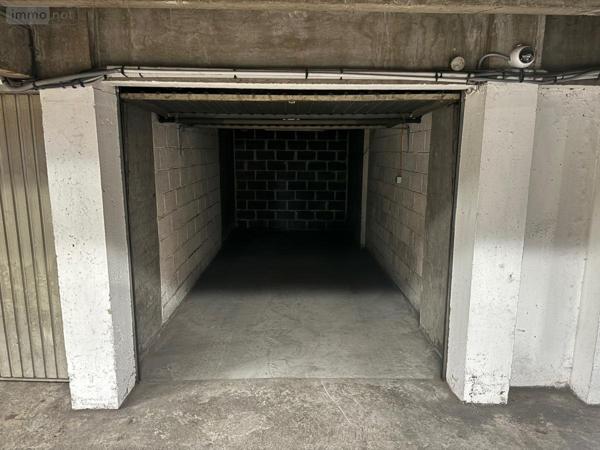 Garage - Parking à louer à Lille dans le Nord (59800), ref : 59007-L81   
Centre