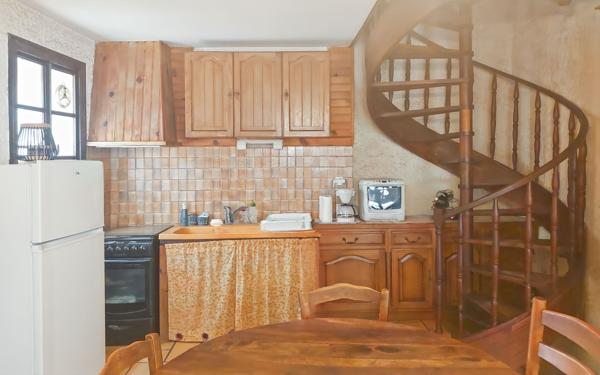 Maison à vendre    3 pièces •  Saint-Martin-de-Brômes