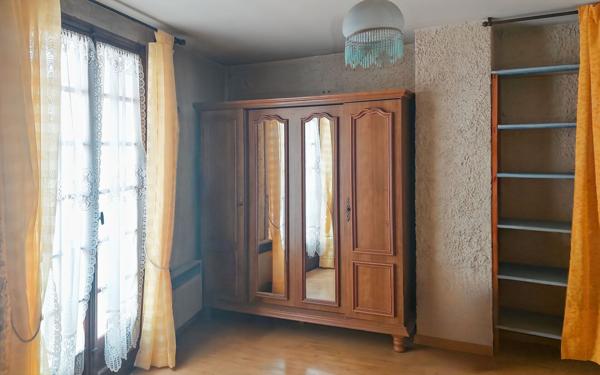 Maison à vendre    3 pièces •  Saint-Martin-de-Brômes