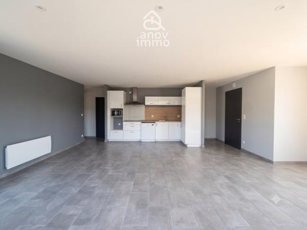 Maison
                                                                                                                                                                                                                                                                                                                        4 pièce(s)                                                                                                                                                                                                          3 chambre(s)                                                                                                                                                                                                          88  m²