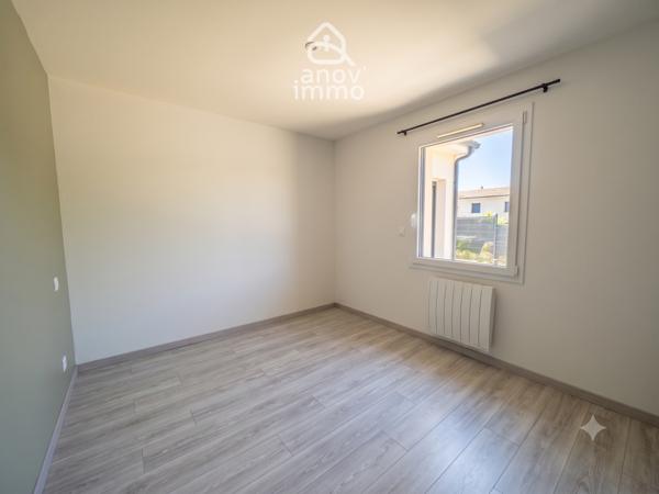 Maison
                                                                                                                                                                                                                                                                                                                        4 pièce(s)                                                                                                                                                                                                          3 chambre(s)                                                                                                                                                                                                          88  m²