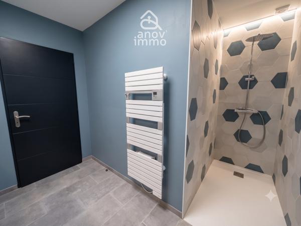 Maison
                                                                                                                                                                                                                                                                                                                        4 pièce(s)                                                                                                                                                                                                          3 chambre(s)                                                                                                                                                                                                          88  m²