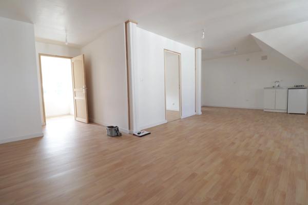 Maison à vendre 7 pièces MAURIAC (15)