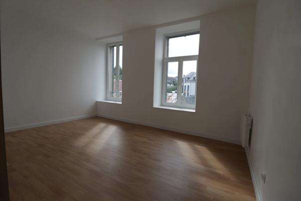 Maison à vendre 7 pièces MAURIAC (15)