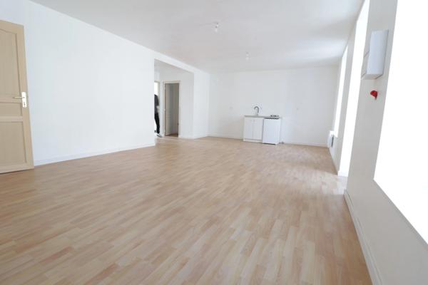 Maison à vendre 7 pièces MAURIAC (15)