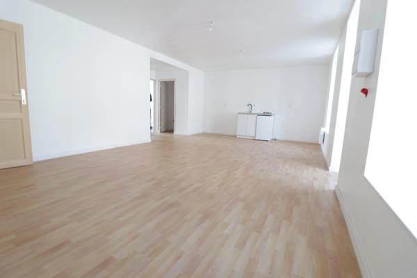 Maison à vendre 7 pièces MAURIAC (15)