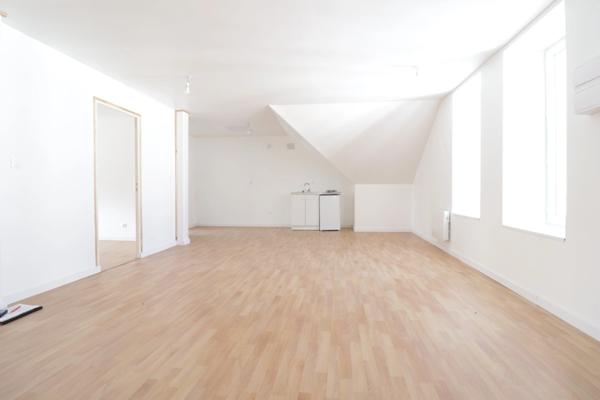 Maison à vendre 7 pièces MAURIAC (15)