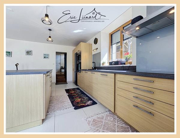 Maison à vendre 8 pièces NANTEUIL (79)