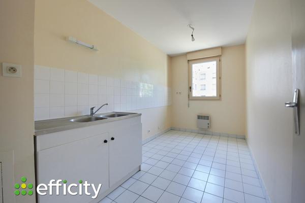 Appartement
         3 pièces
        - 67 m² Exclusivité 179 000 € *