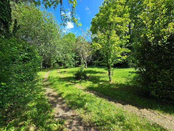 Vente Maison de luxe Nontron 10 Pièces 372 m²