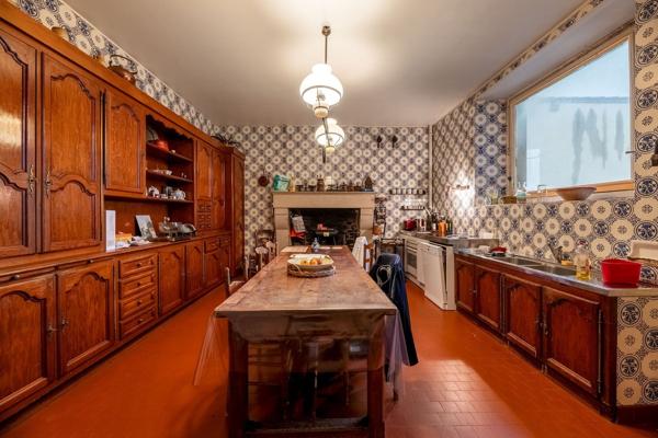 Vente Maison de luxe Nontron 10 Pièces 372 m²