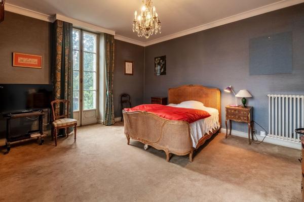 Vente Maison de luxe Nontron 10 Pièces 372 m²