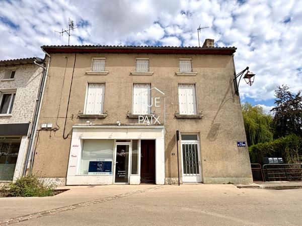 86190 VOUILLE Immeuble Vouille