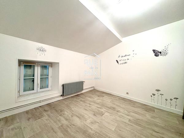 86190 VOUILLE Immeuble Vouille