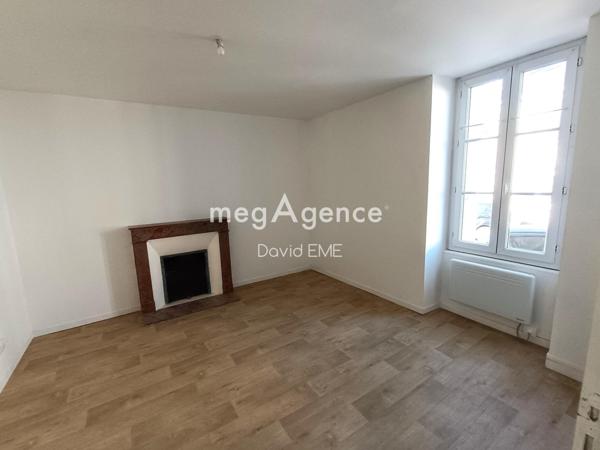 Immeuble à AIZENAY, 85190 - 136m²