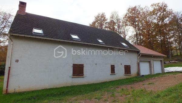 Maison traditionnelle de 219 m²